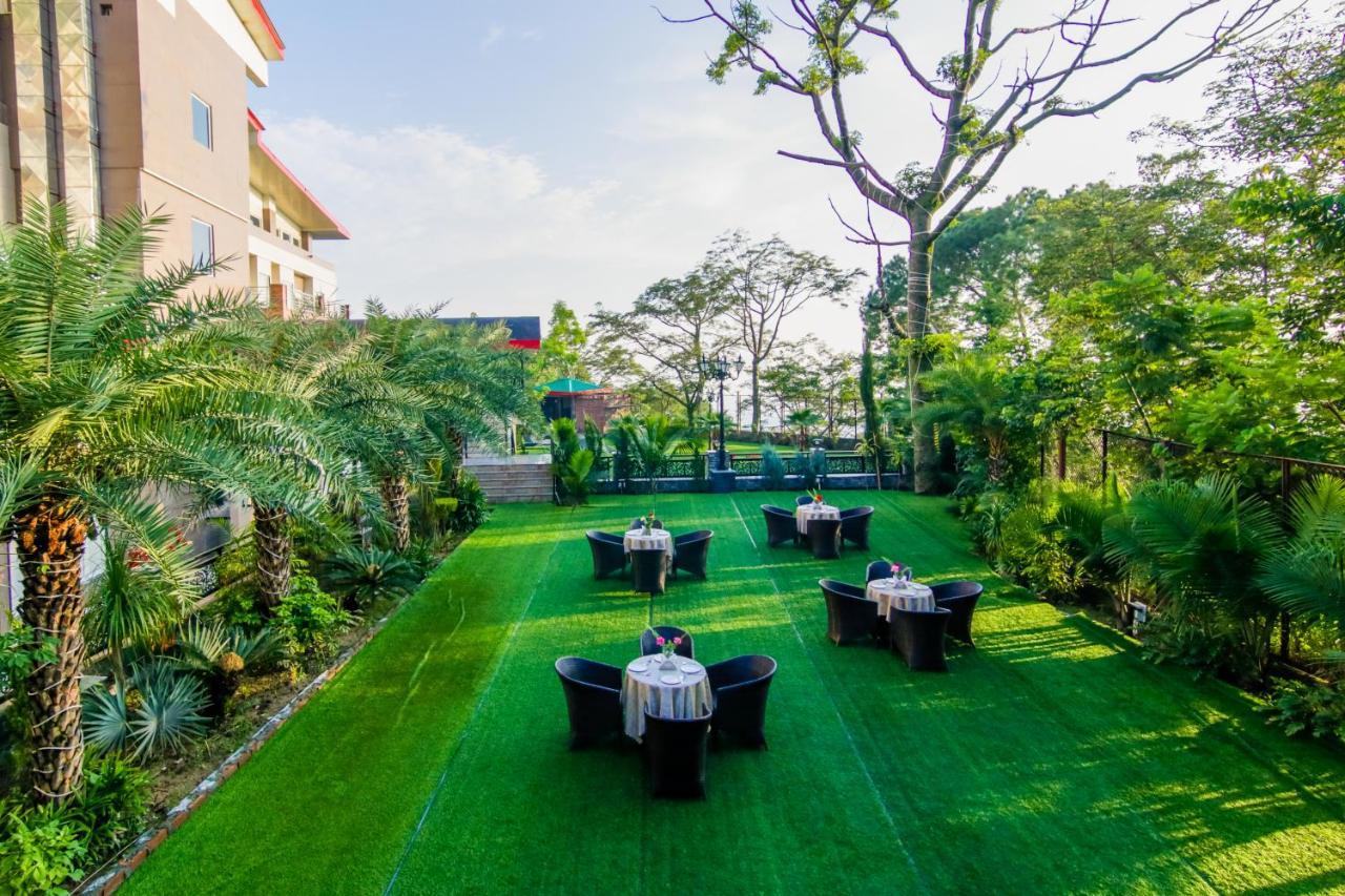Dhauladhar Heights Resort Dharamshala Buitenkant foto
